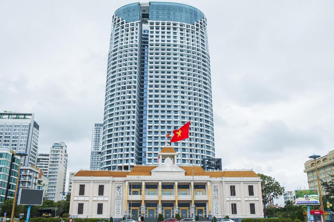 Panorama Central Nha Trang- Vietnam'S Highest Infinitive Rooftop Pool Exterior photo