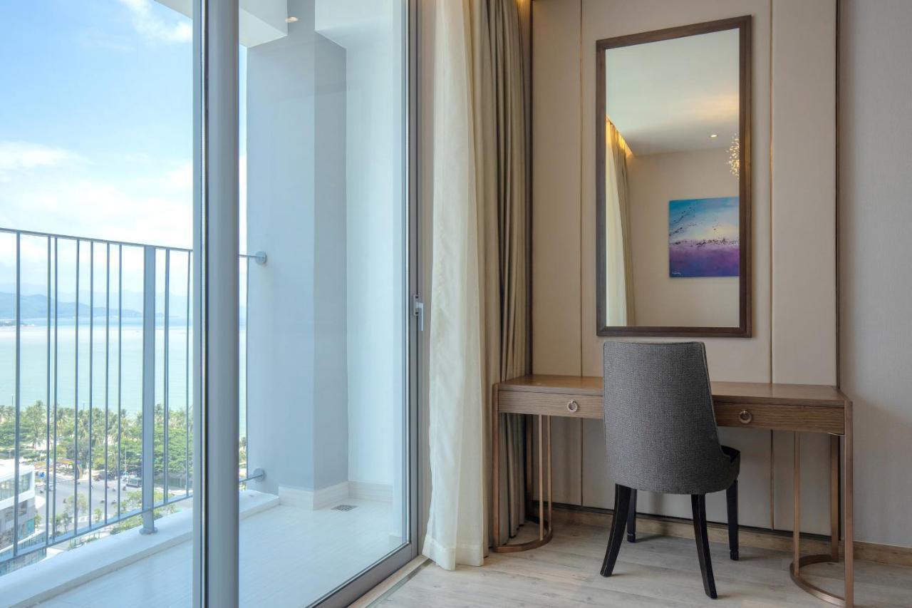 Panorama Central Nha Trang- Vietnam'S Highest Infinitive Rooftop Pool Exterior photo