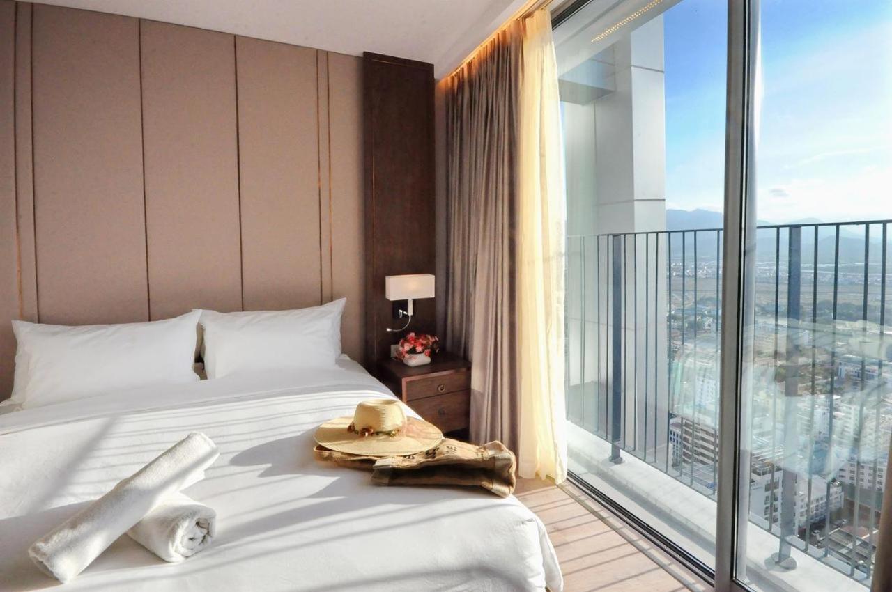 Panorama Central Nha Trang- Vietnam'S Highest Infinitive Rooftop Pool Exterior photo
